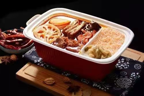 深圳品牌設(shè)計(jì)｜沸騰的自熱食品之戰(zhàn)，新老巨頭誰(shuí)將勝出？